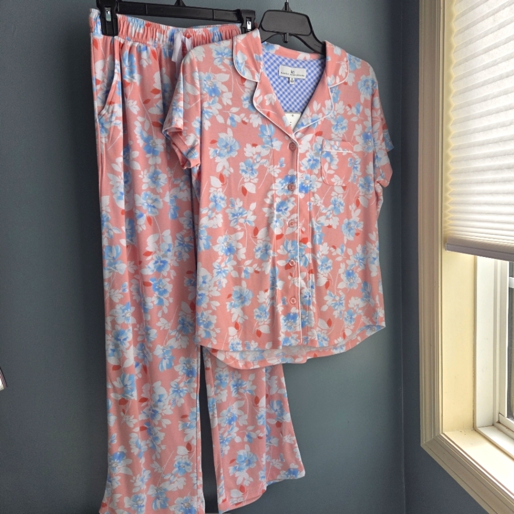 Karen Neuburger Floral Peachy Petal Pajama Set